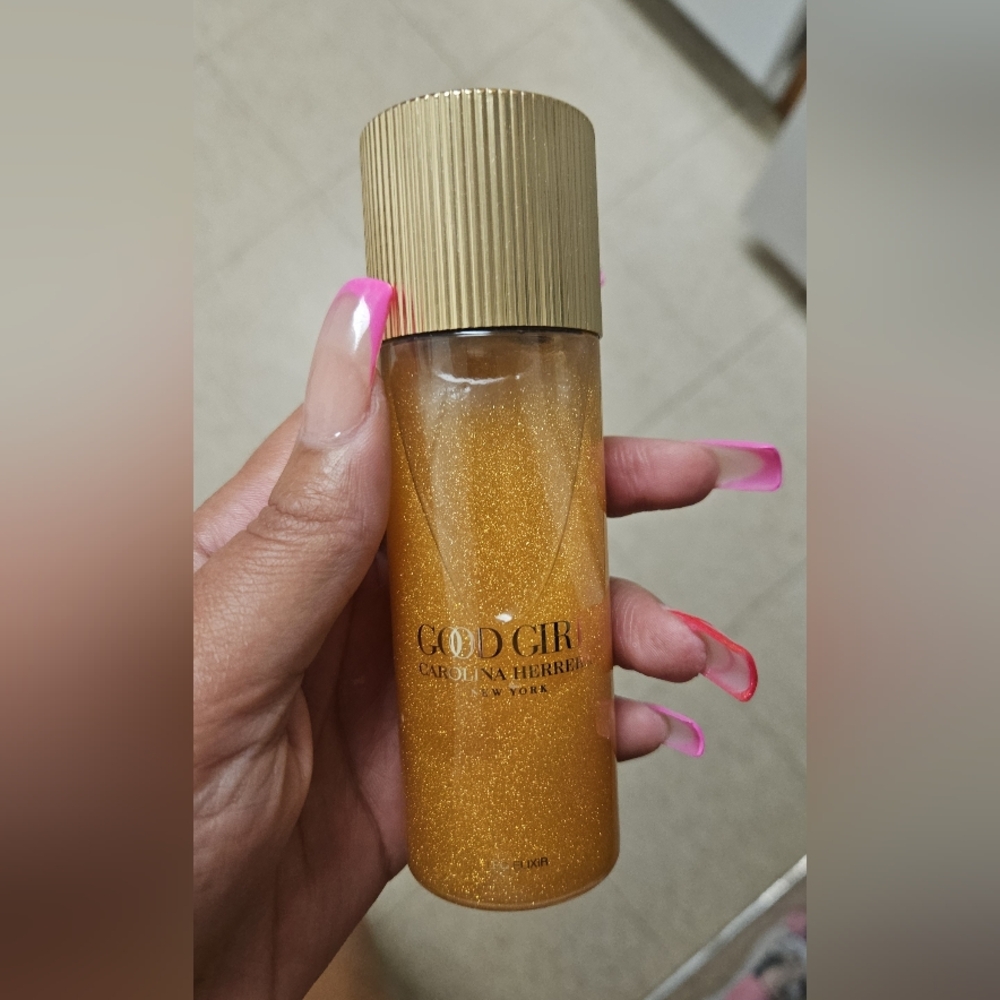 Carolina Herrera Gold Shimmer Body Lotion